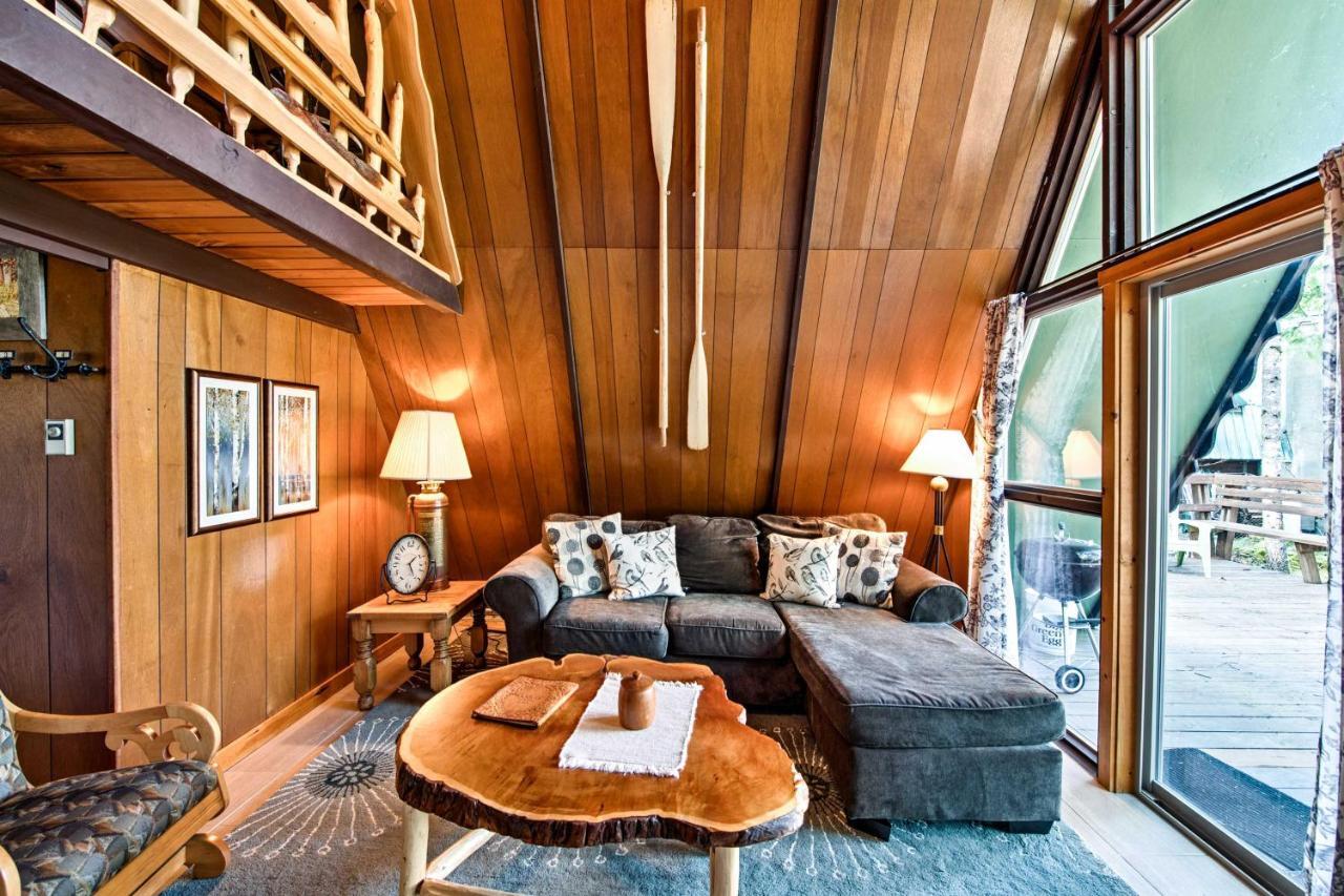 Serene Washington Escape With Deck And Mountain Views! Packwood Bagian luar foto