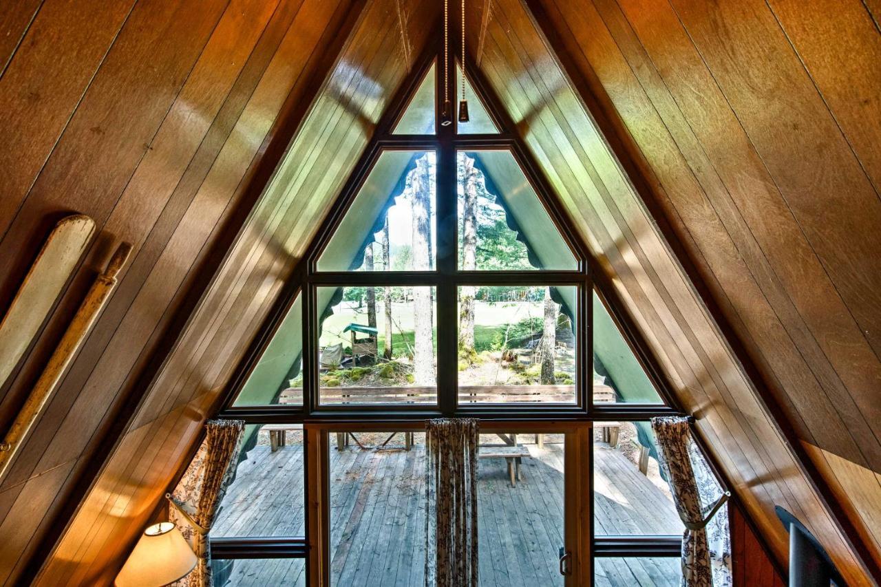 Serene Washington Escape With Deck And Mountain Views! Packwood Bagian luar foto